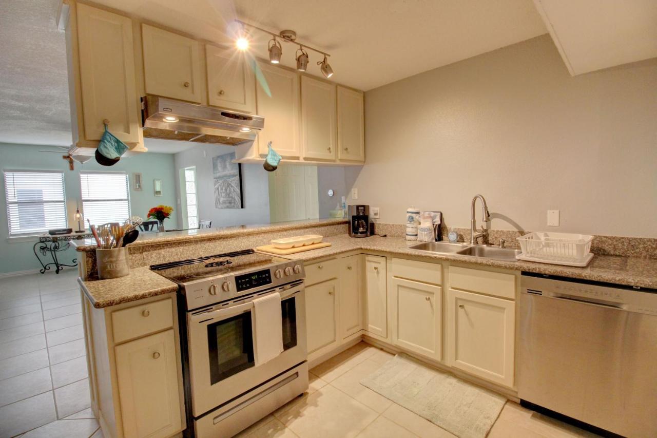 Charming 2Br Near University, Beach & Attractions 갤버스턴 외부 사진